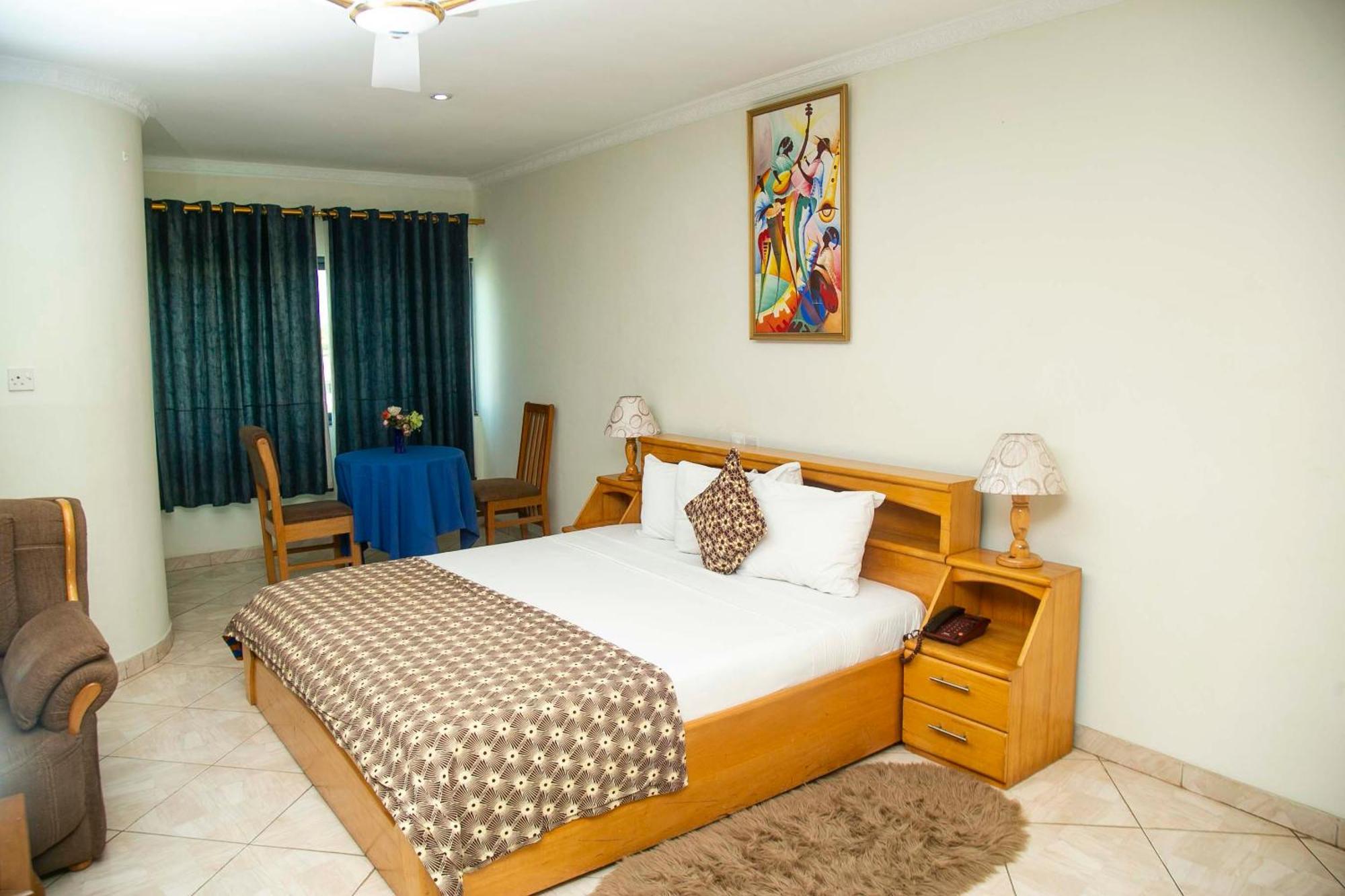 Brookvale Hotel Weija Exterior photo