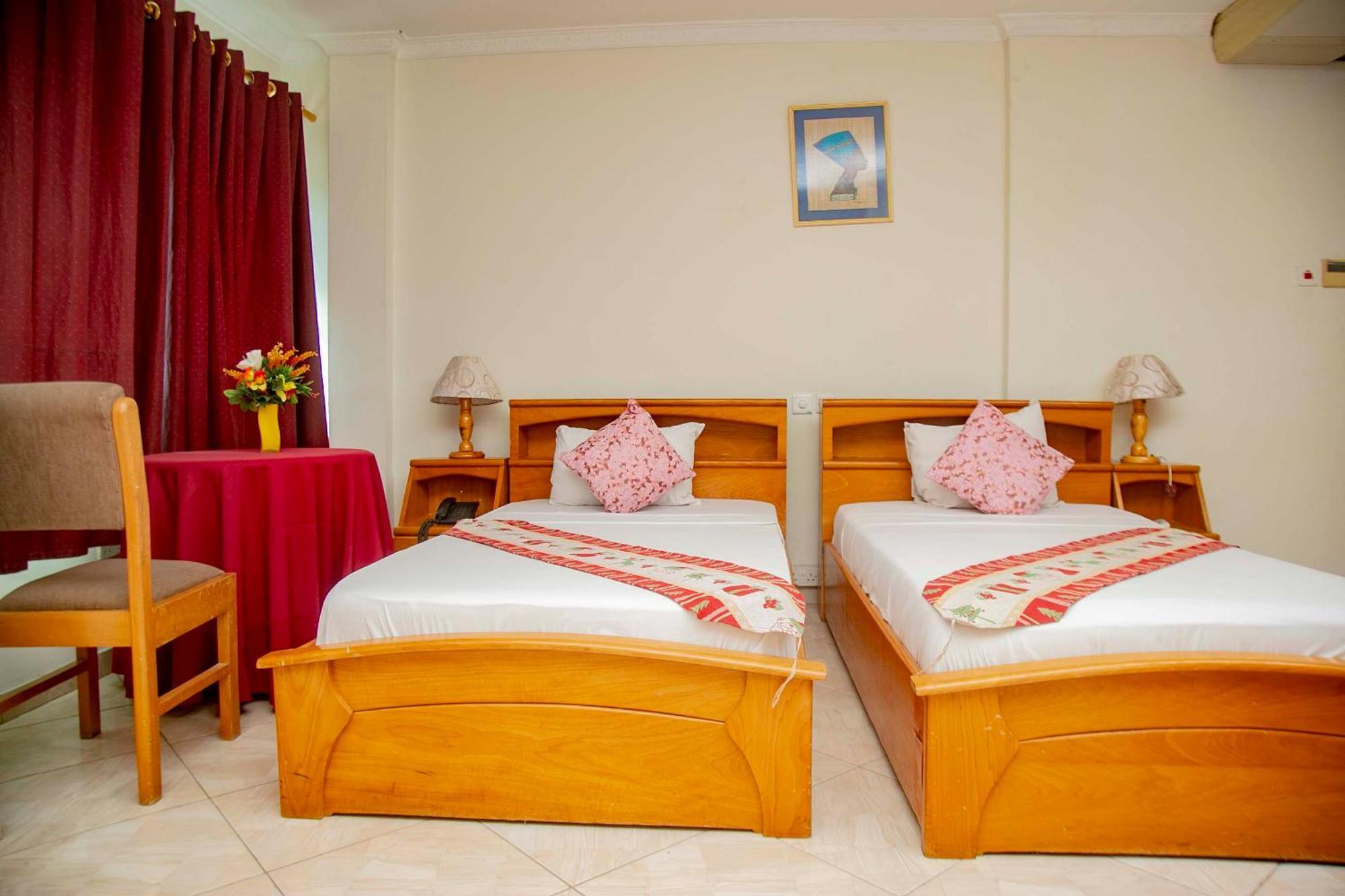 Brookvale Hotel Weija Exterior photo