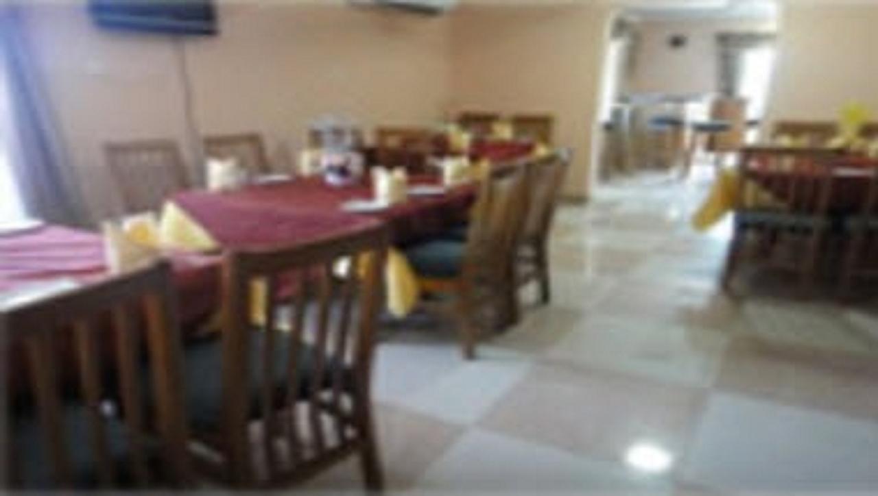 Brookvale Hotel Weija Exterior photo